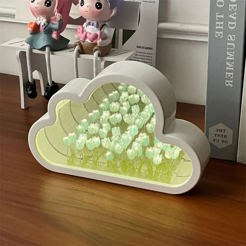 Tulip Mirror Lamp